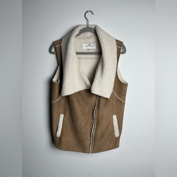 cupcakes & cashmere Jackets & Blazers - Cupcakes and Cashmere Faux Leather Vest